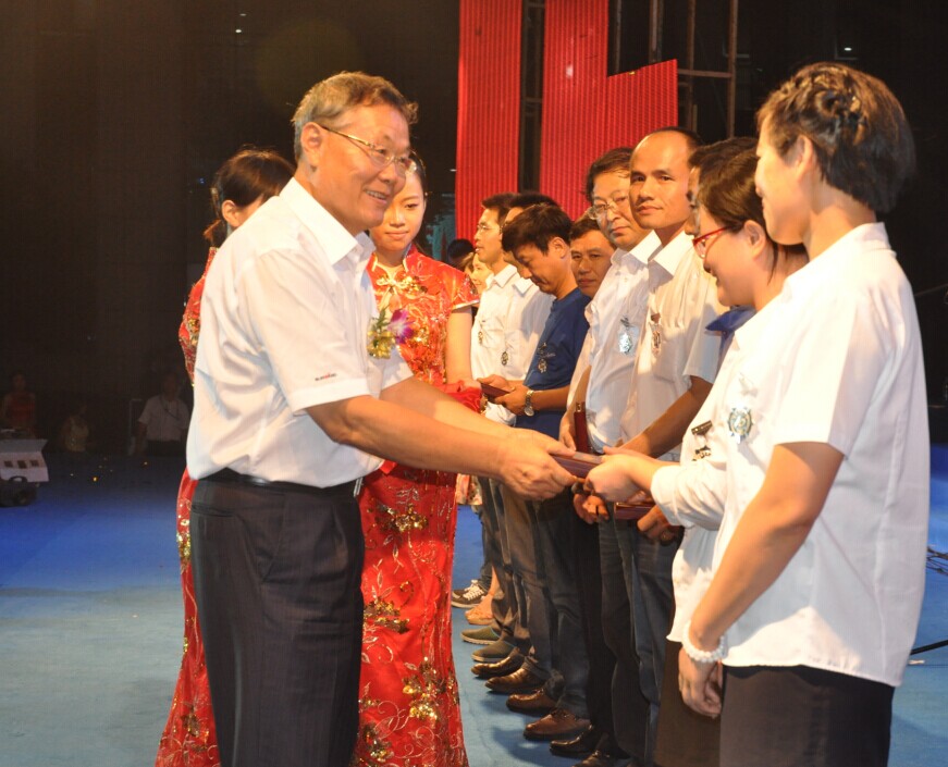 新征程 新跨越 胜游网电脑版_胜游(中国)智能十五周年庆典大会暨新产品新技术交流会隆重举行