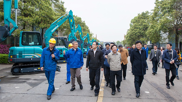 科技部副部长李萌考察调研胜游网电脑版_胜游(中国)智能