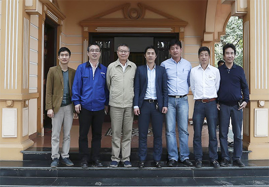 新年献礼胜游网电脑版_胜游(中国)智能9台SWDM25旋挖钻机征战越南