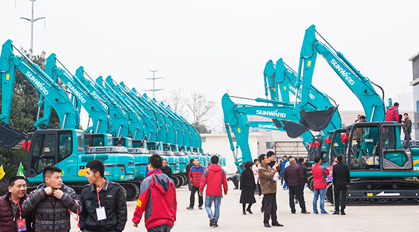 势不可挡，胜游网电脑版_胜游(中国)智能挖掘机湖南市场订货会创新高