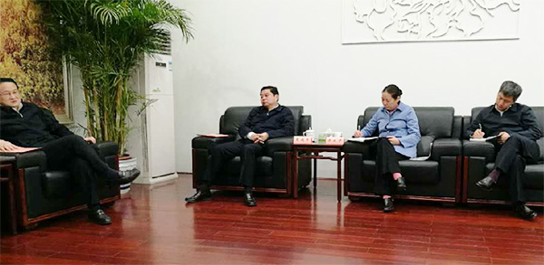 湖南省委常委、长沙市委书记易炼红专项会见中铁胜游网电脑版_胜游(中国)董事长何清华一行