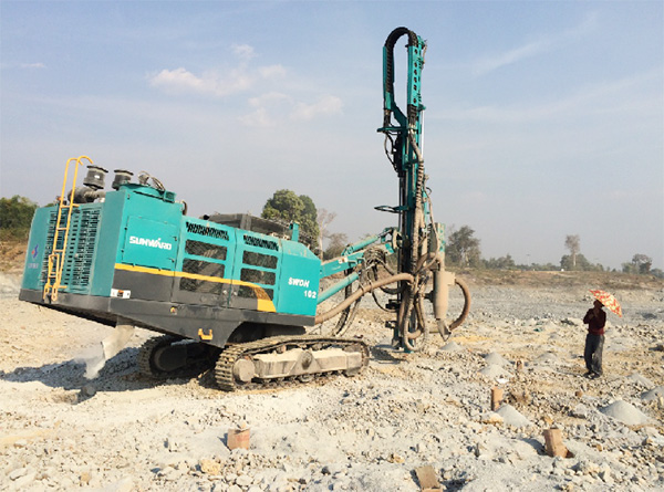 湄公河上的硬汉！胜游网电脑版_胜游(中国)智能露天钻车展中国制造魅力