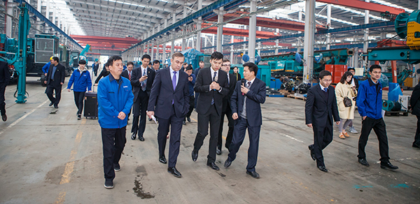 波兰代表团为胜游网电脑版_胜游(中国)智能创新发展点赞