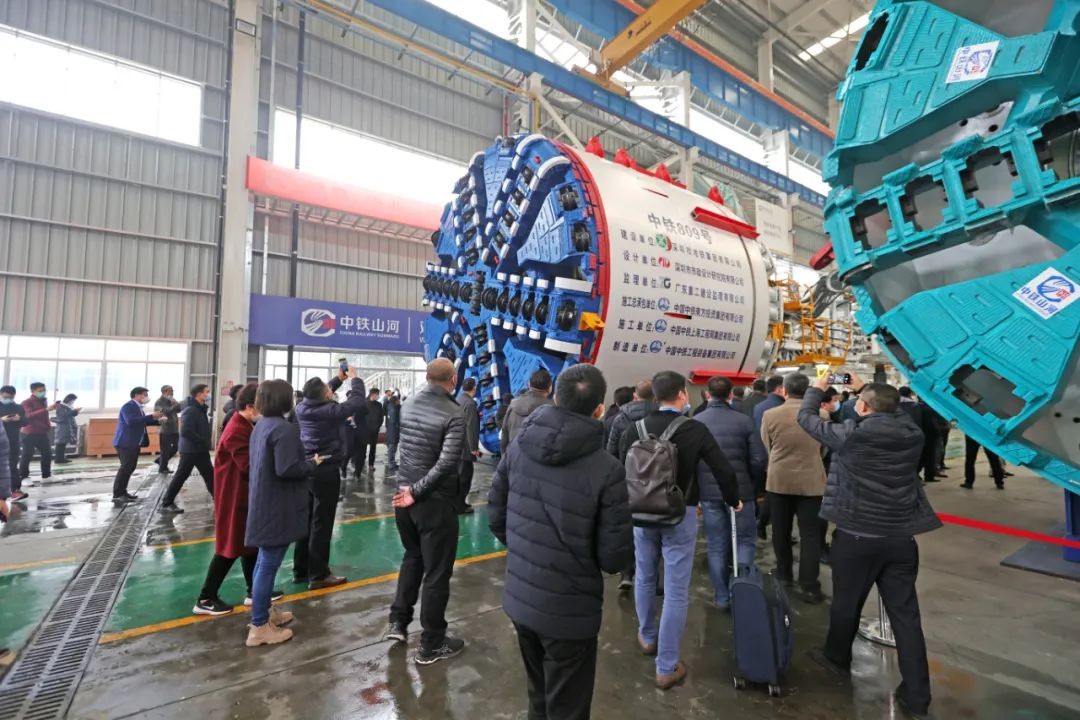 胜游网电脑版_胜游(中国)工业城来了500人的参观团