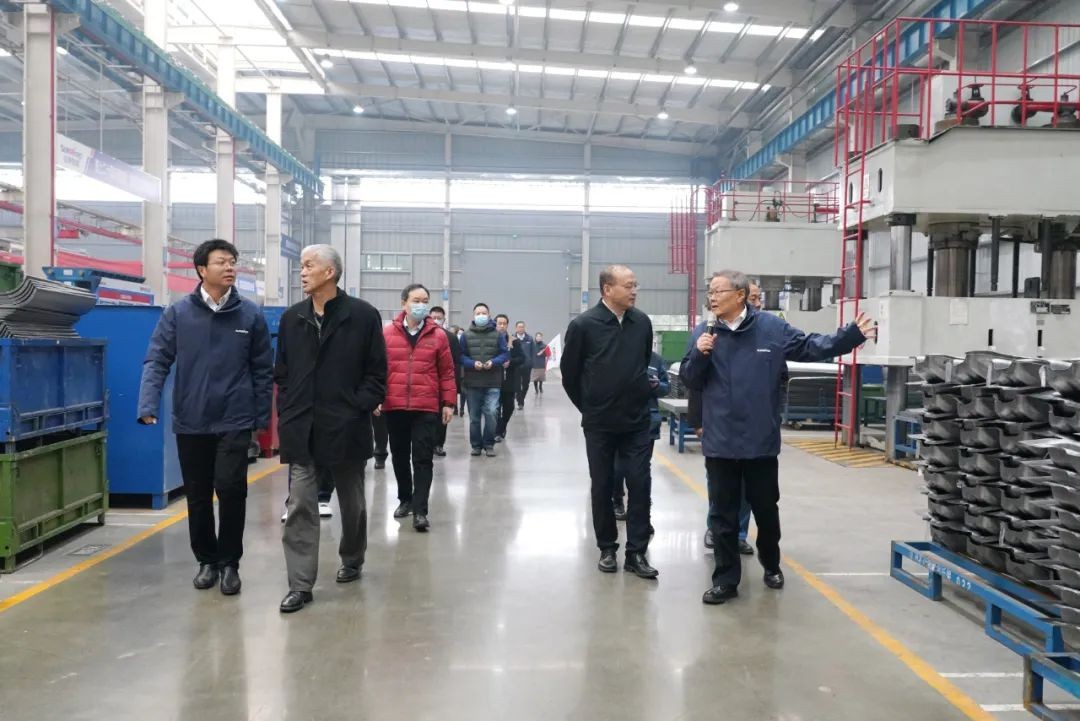 胜游网电脑版_胜游(中国)工业城来了500人的参观团