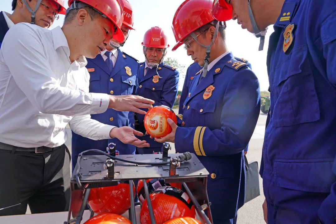 考察无人化装备 高宁宇到访胜游网电脑版_胜游(中国)智能