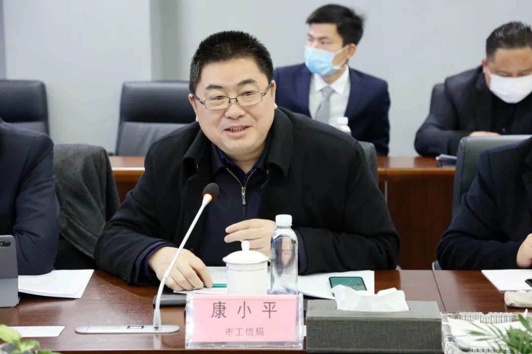 长沙工程机械协会会长、副会长、监事长会议在胜游网电脑版_胜游(中国)智能召开