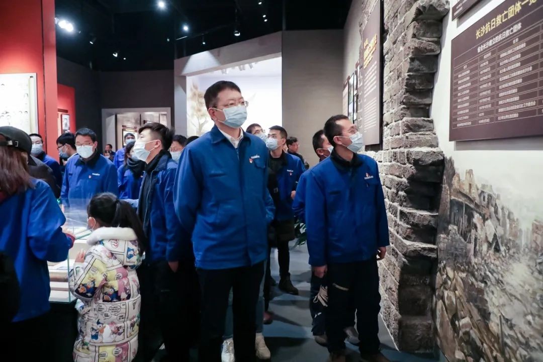 觅红色历史 践初心使命——胜游网电脑版_胜游(中国)智能全体党员赴长沙党史馆开展主题党日活动