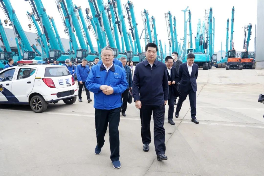 湘江集团党委书记张利刚率队考察胜游网电脑版_胜游(中国)智能