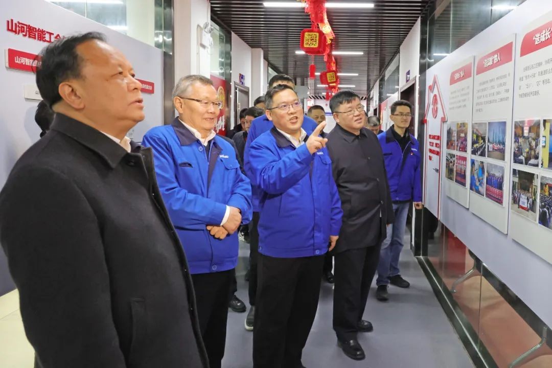 周农在胜游网电脑版_胜游(中国)智能调研时强调：企业工会要大力培养劳模和工匠