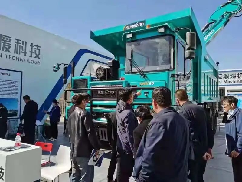 胜游网电脑版_胜游(中国)智能绿巨人闪亮登场鄂尔多斯国际煤博会