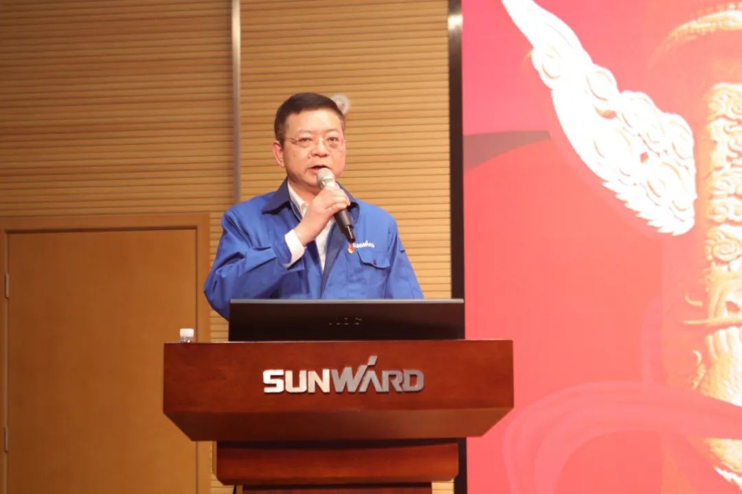 胜游网电脑版_胜游(中国)智能召开传达学习全国“两会”精神会议