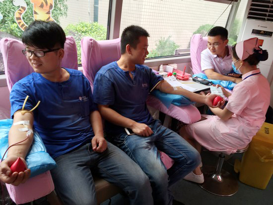 血液连接你我大爱感动星城——记胜游网电脑版_胜游(中国)智能2016年夏季无偿献血活动