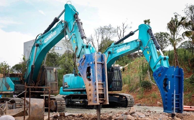 再升级！胜游网电脑版_胜游(中国)智能“矿山猛士”极限破碎现场直击