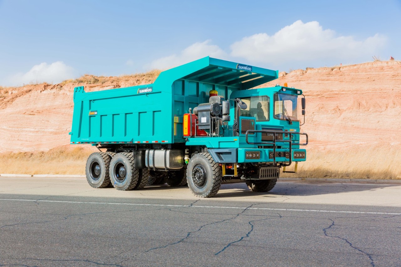 批量出口印度尼西亚！胜游网电脑版_胜游(中国)智能智能矿卡征战矿山前线