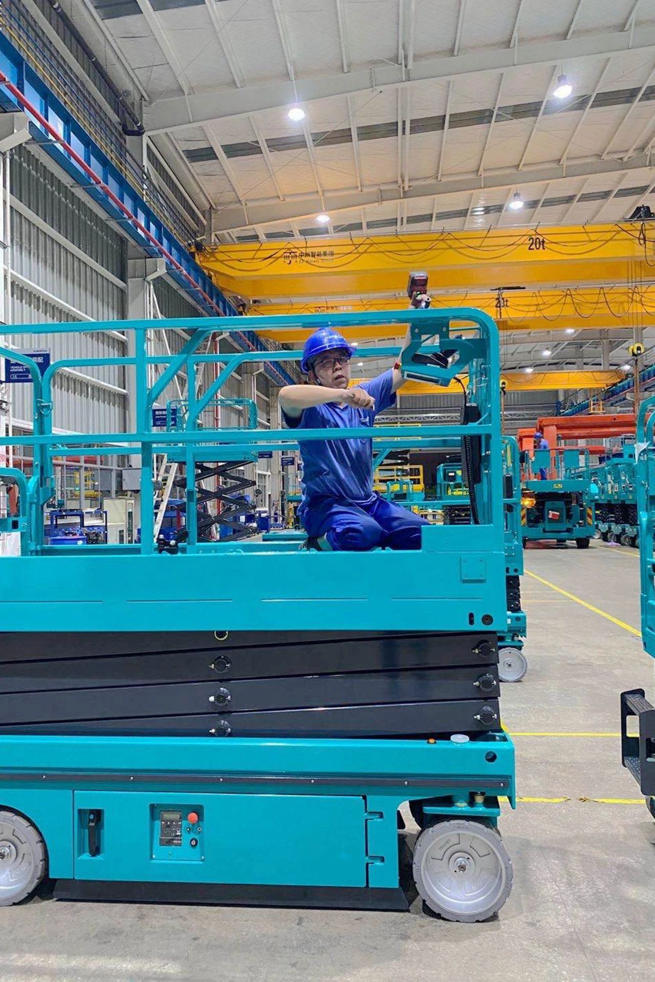 胜游网电脑版_胜游(中国)智能“蓝精灵”们在平凡岗位的坚守与奉献