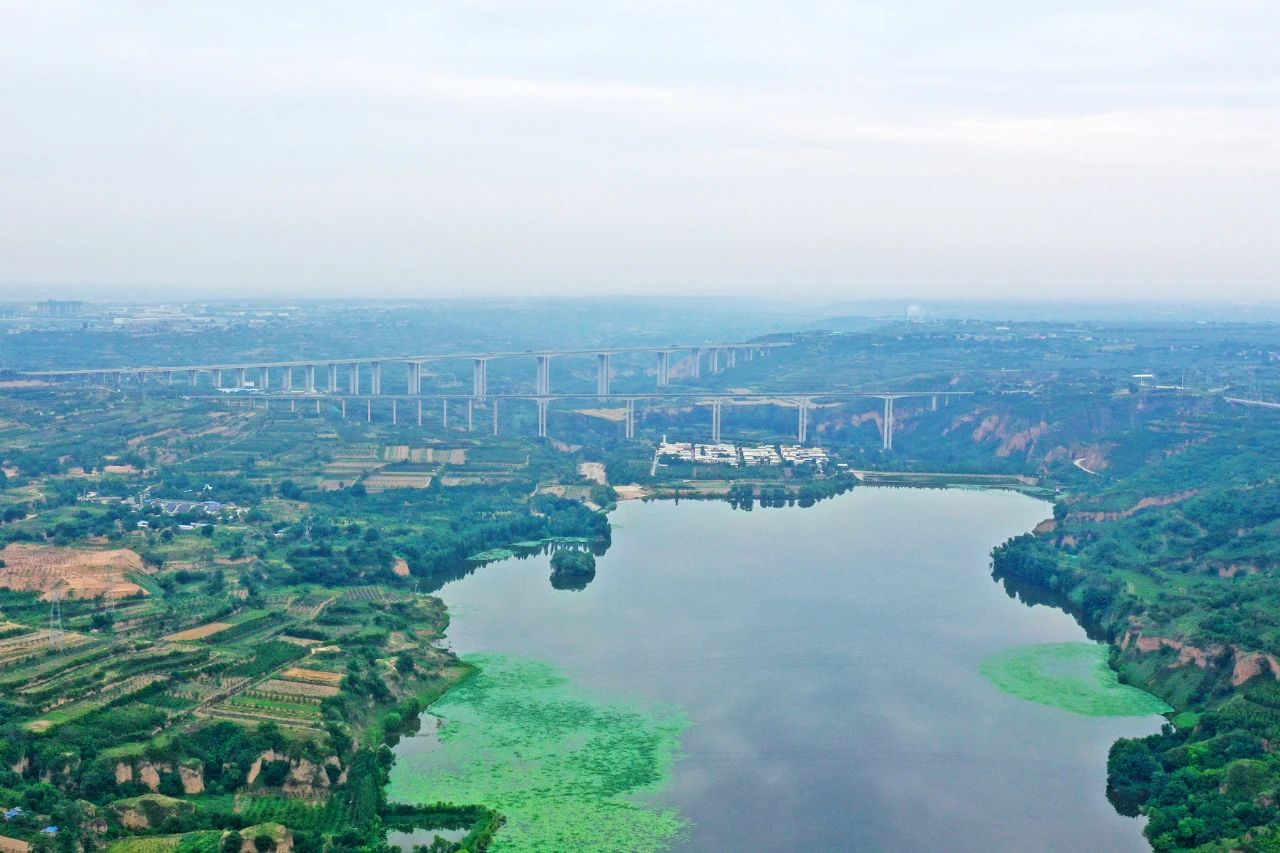 天堑施工，玉皇阁二号特大桥桩基主力军是胜游网电脑版_胜游(中国)智能旋挖钻机 | 百年风华筑锦绣胜游网电脑版_胜游(中国)（3）