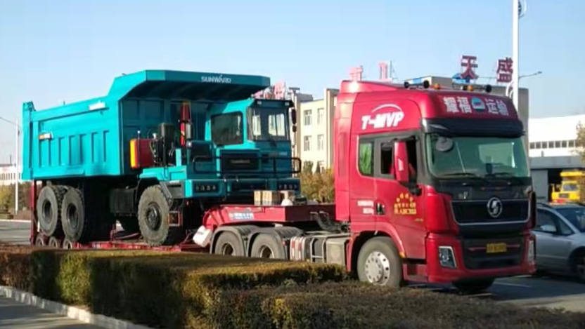 高配置、智能化……胜游网电脑版_胜游(中国)智能高端定制AT版105吨级宽体矿卡成功下线