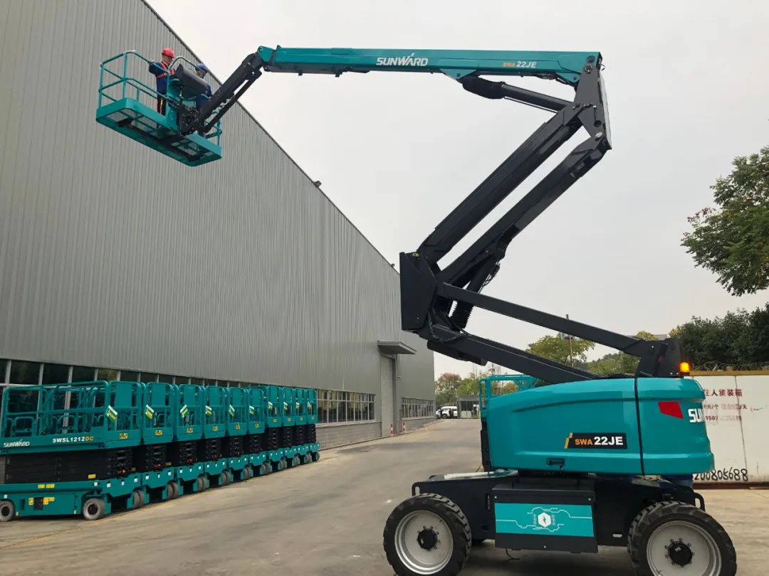 同级别作业高度最高！胜游网电脑版_胜游(中国)智能首款自主研发电动臂式高空作业平台下线