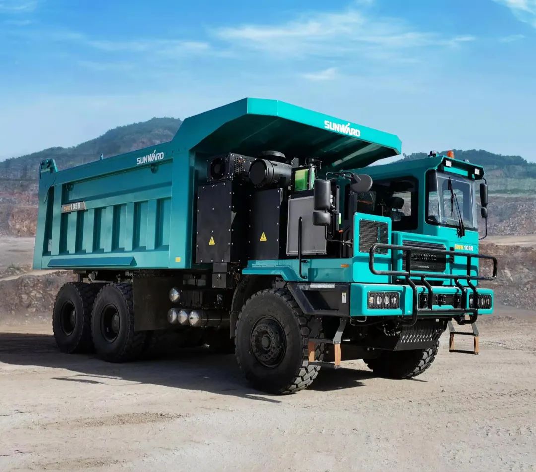 新能源，长续航！胜游网电脑版_胜游(中国)智能首台LNG增程式宽体矿卡下线交付