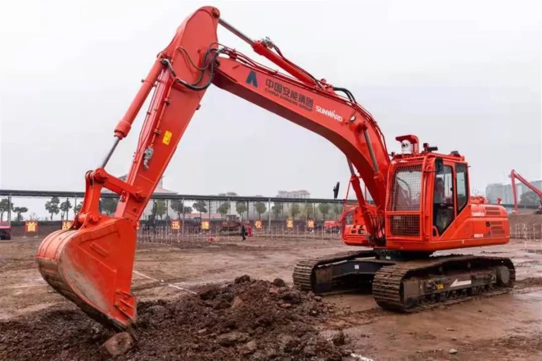 表现亮眼引关注!胜游网电脑版_胜游(中国)智能5G远程遥控挖掘机现身湖北省自然灾害工程应急救援基地