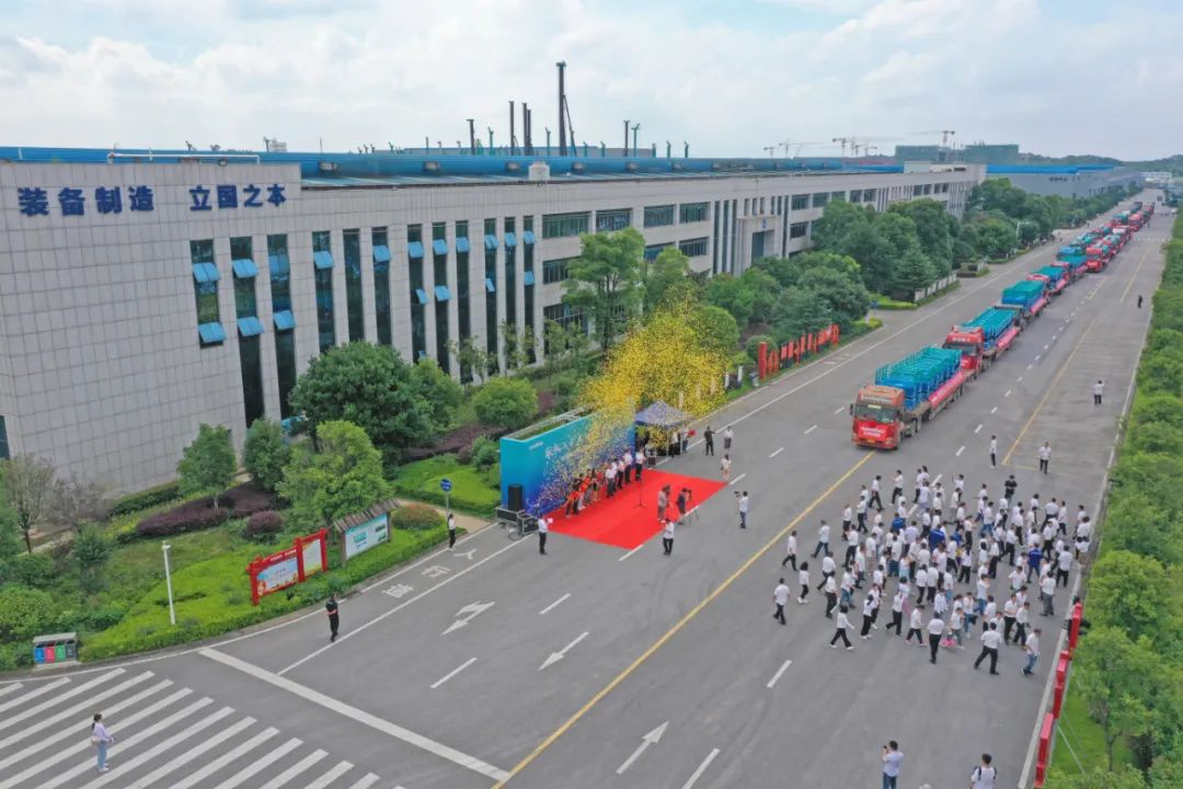 献礼二十大，再攀新高地！胜游网电脑版_胜游(中国)智能高空机械设备再迎批量发货