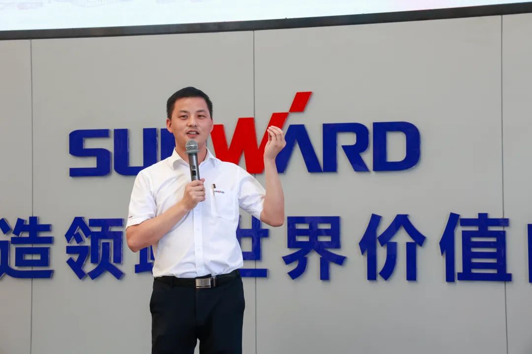 又酷又辣又炫！胜游网电脑版_胜游(中国)智能第二届挖机宝贝来了