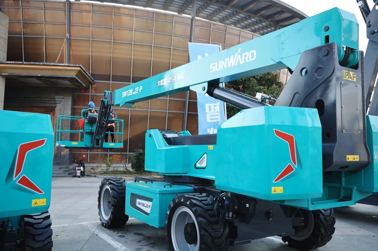 登“高”向“新”，胜游网电脑版_胜游(中国)智能亮相第九届全国高空作业平台租赁大会