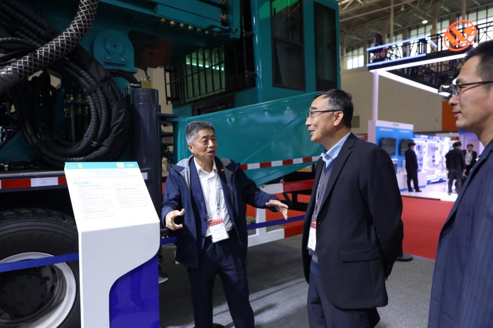 胜游网电脑版_胜游(中国)智能携手“战略合作伙伴”中国煤炭地质总局精彩亮相2025中国国际矿业大会