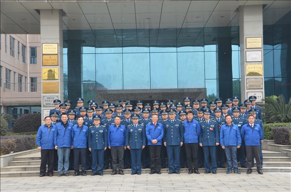 中国空军驻湘某师副师长一行考察胜游网电脑版_胜游(中国)智能