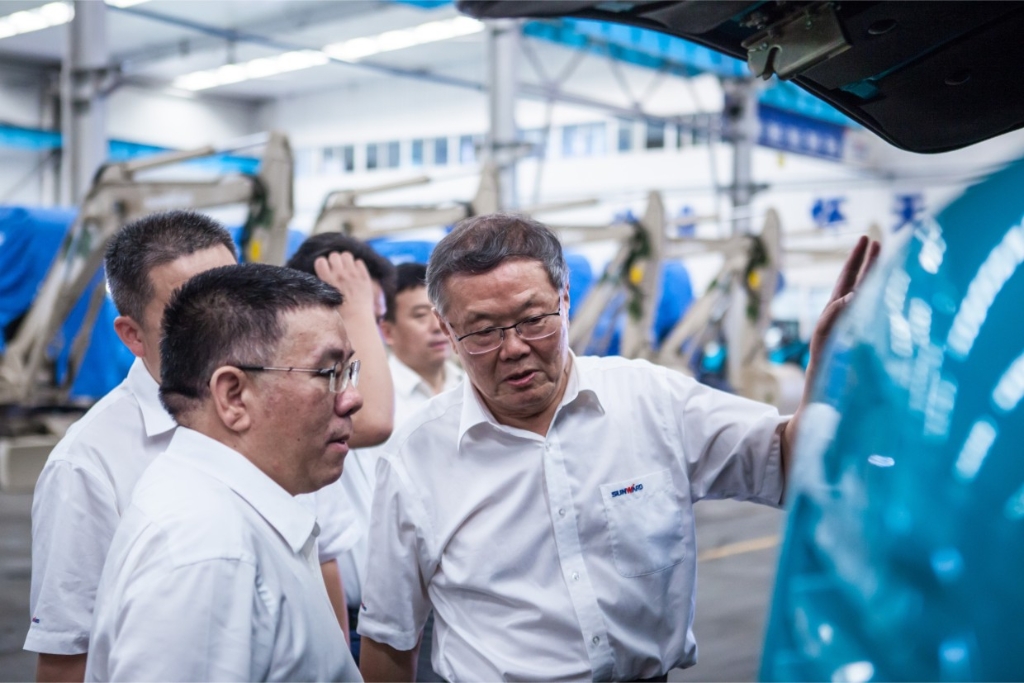 柳工集团曾光安董事长一行胜游网电脑版_胜游(中国)智能考察交流