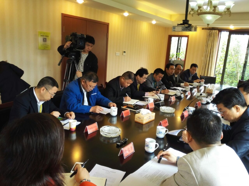 长沙市委常委、副市长张迎春一行莅临胜游网电脑版_胜游(中国)智能考察调研