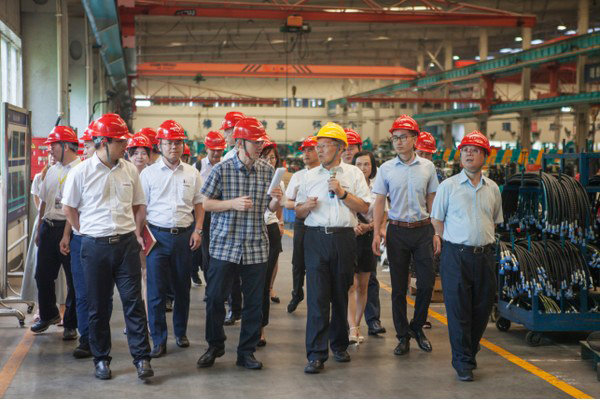商务部合作司刘民强副司长一行调研胜游网电脑版_胜游(中国)智能