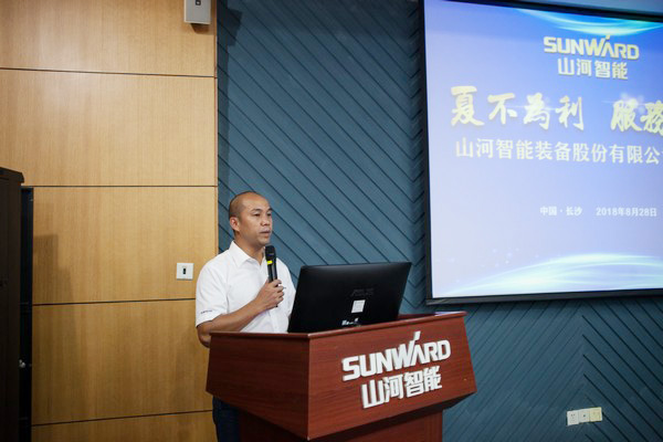 500多名挖掘机用户实地考察，为胜游网电脑版_胜游(中国)智能点赞！