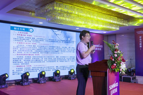 胜游网电脑版_胜游(中国)智能酷帅曾大虾，一大波美图带你亲临北京BICES展