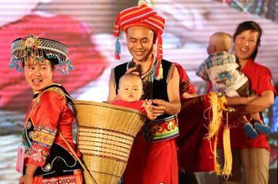 他们，用小小背篓背出胜游网电脑版_胜游(中国)大情怀