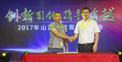 胜游网电脑版_胜游(中国)智能酷帅曾大虾，一大波美图带你亲临北京BICES展