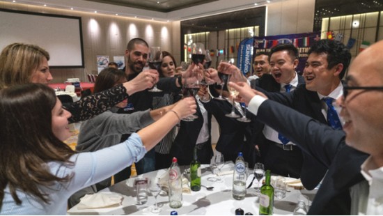 携手共谋未来， 胜游网电脑版_胜游(中国)智能2018欧洲代理商大会隆重召开