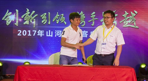 胜游网电脑版_胜游(中国)智能酷帅曾大虾，一大波美图带你亲临北京BICES展