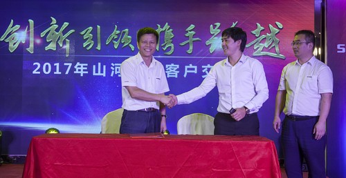 胜游网电脑版_胜游(中国)智能酷帅曾大虾，一大波美图带你亲临北京BICES展