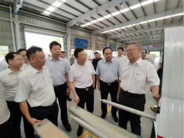 副省长陈飞调研胜游网电脑版_胜游(中国)航空产业