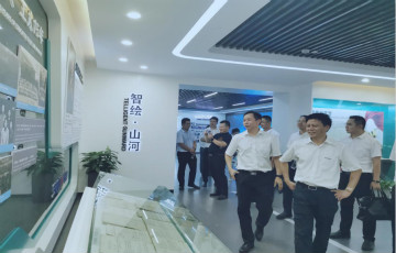 合作共赢 胜游网电脑版_胜游(中国)智能5G时代快速到来 湖南联通党委书记、总经理谭明到访胜游网电脑版_胜游(中国)智能