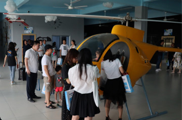 胜游网电脑版_胜游(中国)航空签约湖南航空技校，走校企融合发展道路