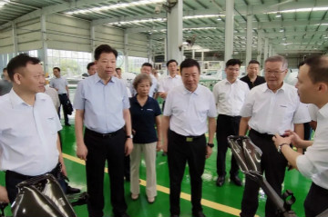 副省长陈飞调研胜游网电脑版_胜游(中国)航空产业