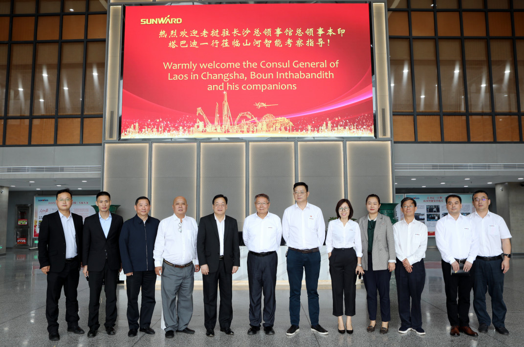 老挝长沙总领事本·印塔巴迪考察胜游网电脑版_胜游(中国)智能