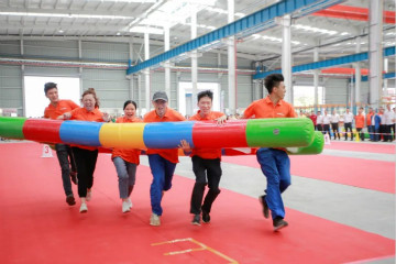 胜游网电脑版_胜游(中国)智能举办21周年庆祝表彰会暨趣味运动会