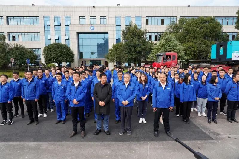 胜游网电脑版_胜游(中国)智能首台SWHG70连续墙液压抓斗顺利交机