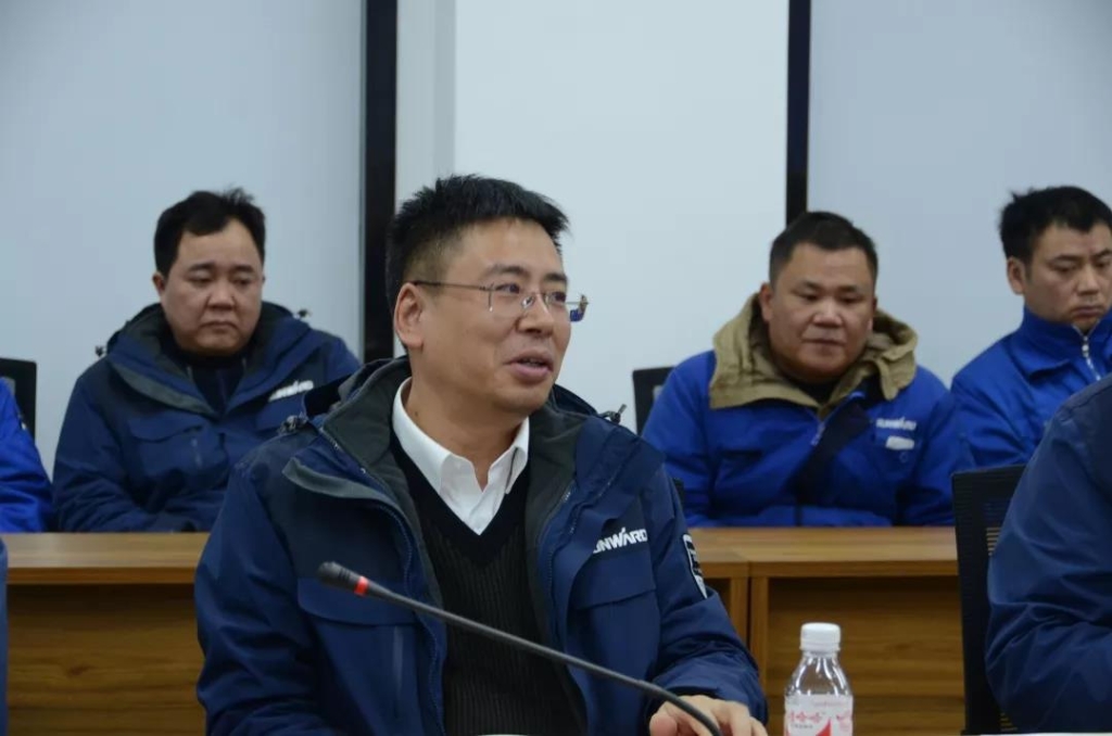 胜游网电脑版_胜游(中国)智能召开春节困难职工座谈会