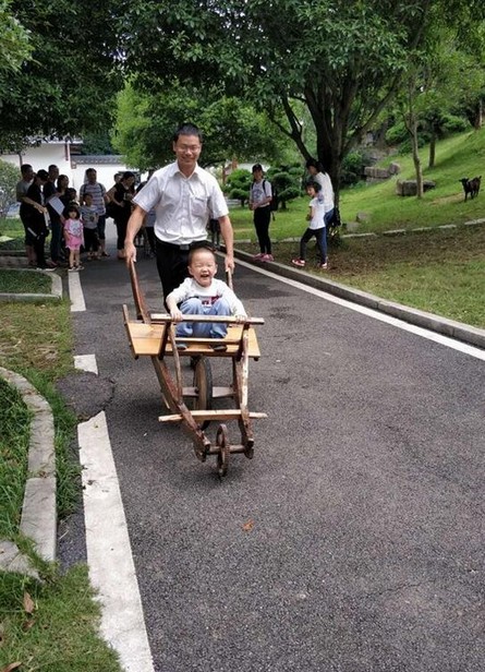 大手牵小手·“顽”转六一，胜游网电脑版_胜游(中国)智能首次六一亲子主题活动圆满举行