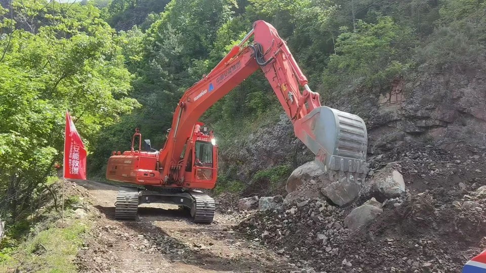 硬核破解“最后一公里”难题，胜游网电脑版_胜游(中国)智能应急救援设备助力“应急使命·2025”演习！